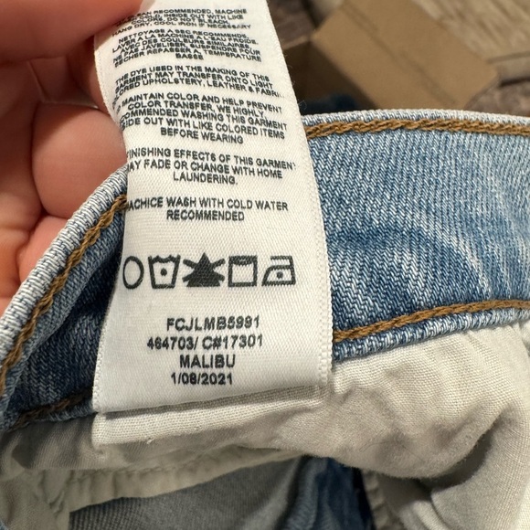 Favorite Daughter Valentina Super High Rise‎ Cigarette Ankle Jeans Light Wash 24 - Picture 8 of 9